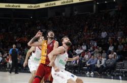 开云体育h5-沙尔克绝杀拜仁慕尼黑，豪取三分提振士气，沙尔克vs拜仁